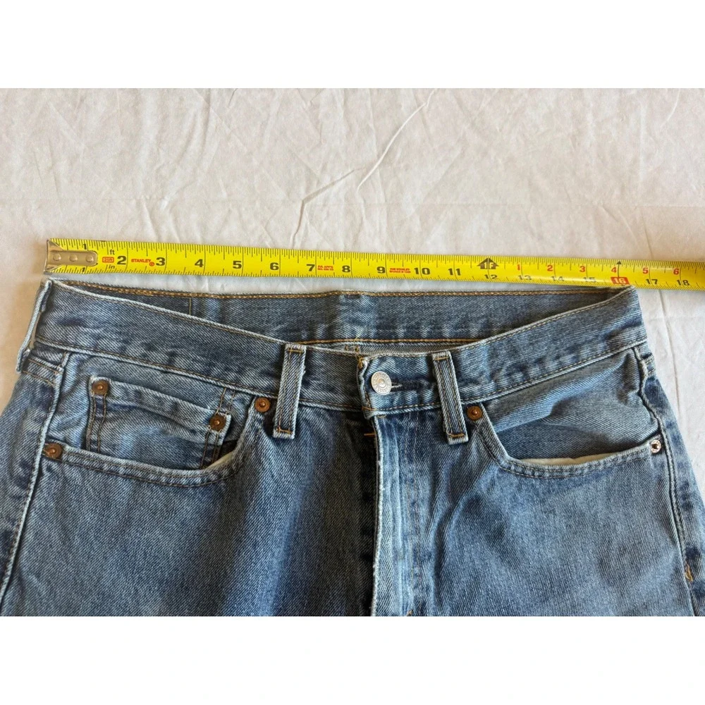Levis levi mens